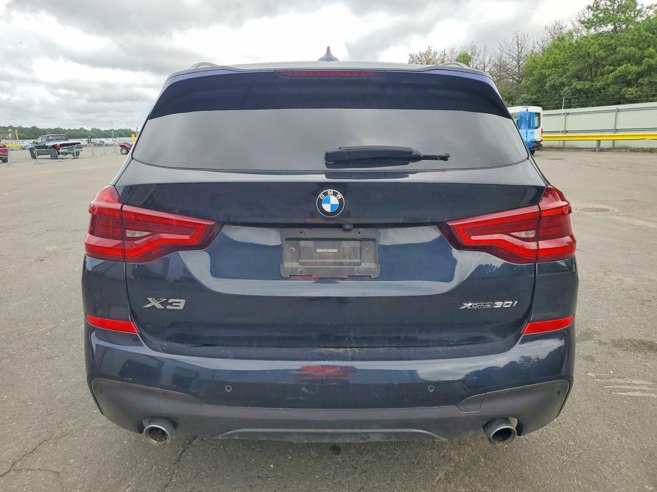 2021 BMW X3 xDrive30I - zdjęcie 6