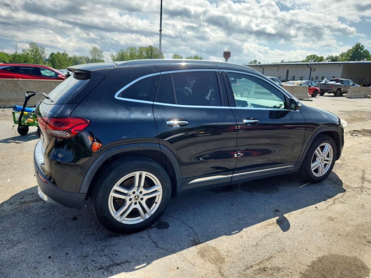 2021 Mercedes-Benz Gla 250 4Matic - zdjęcie 3