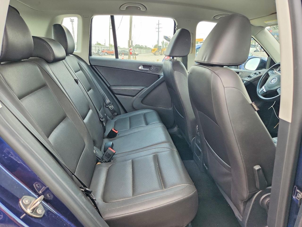 2016 Volkswagen Tiguan S - zdjęcie 10