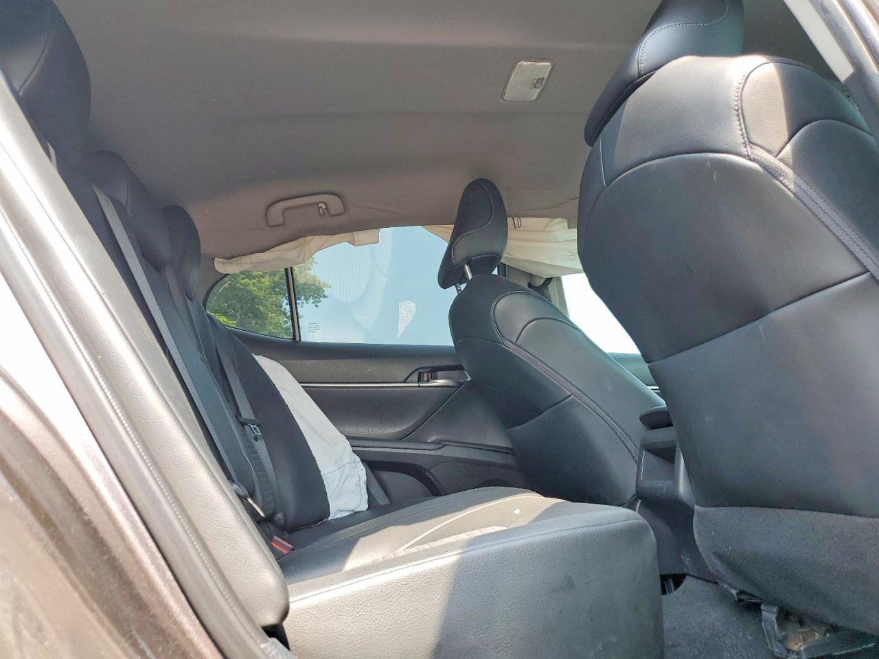 2022 Toyota Camry Se - zdjęcie 10