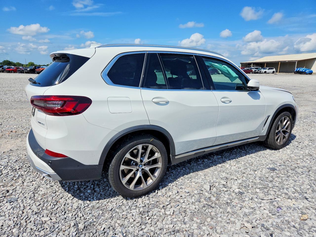 2022 BMW X5 Sdrive 40I - zdjęcie 3
