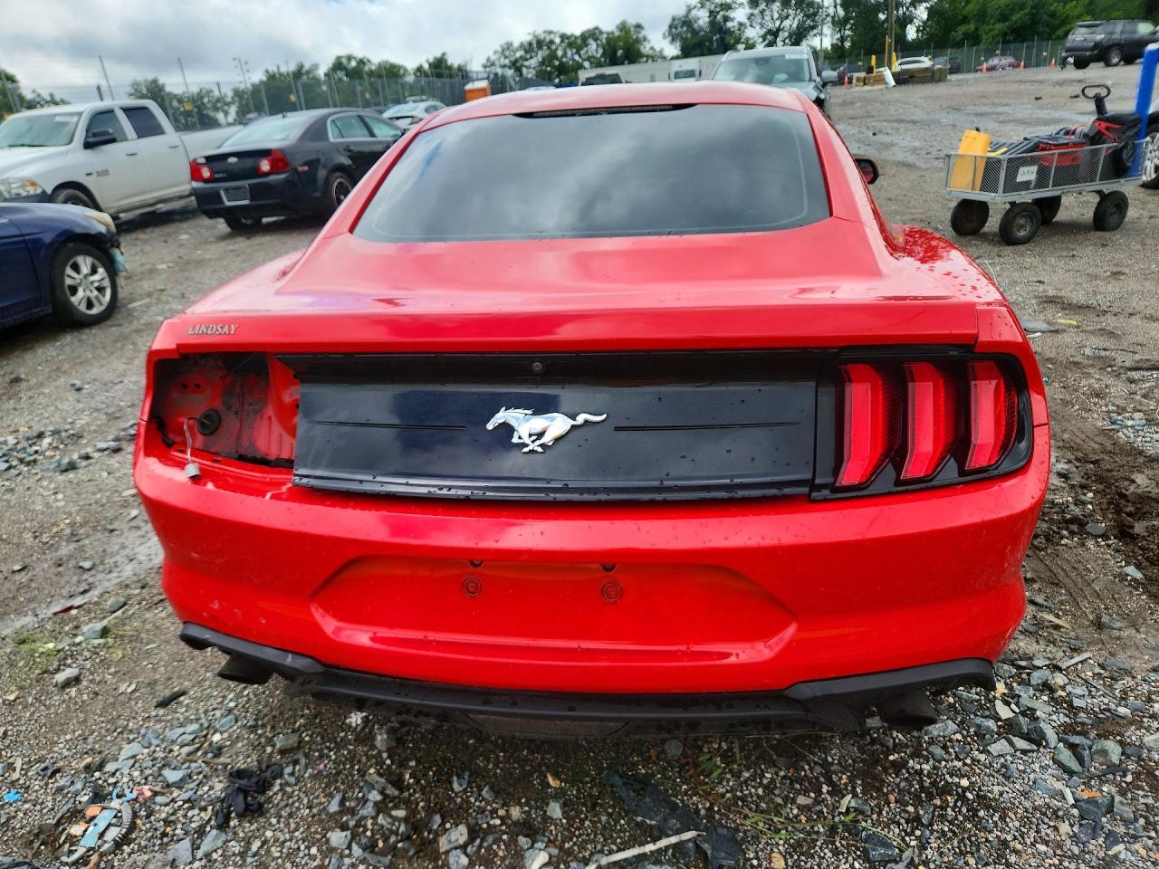 2018 Ford Mustang - zdjęcie 6