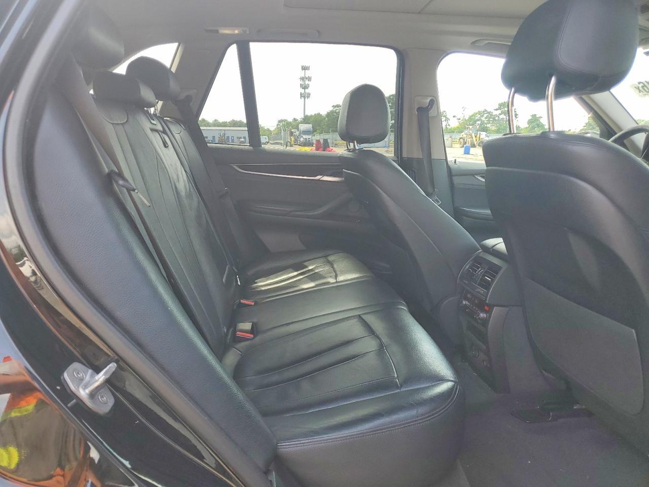 2016 BMW X5 xDrive35I - zdjęcie 11