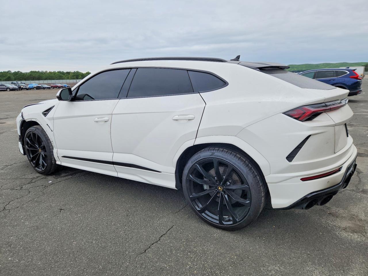 2021 Lamborghini Urus S - zdjęcie 2