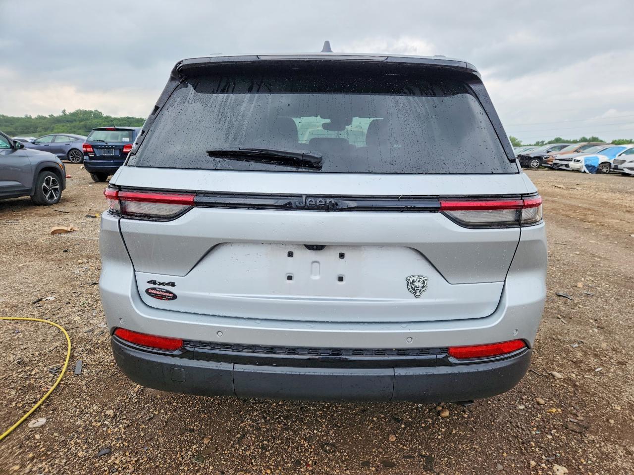 2023 Jeep Grand Cherokee Laredo - zdjęcie 6
