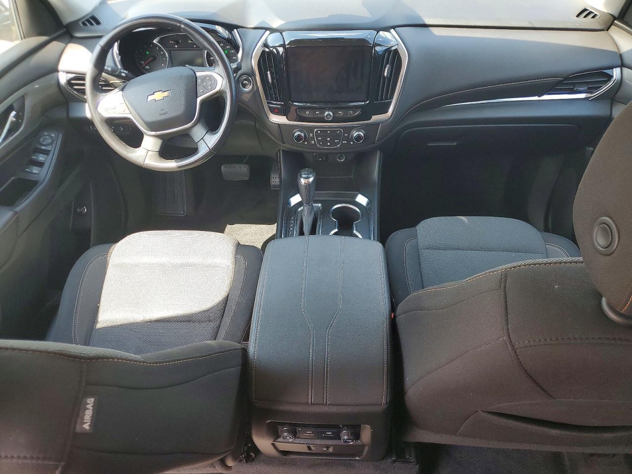 2020 Chevrolet Traverse Lt - zdjęcie 8