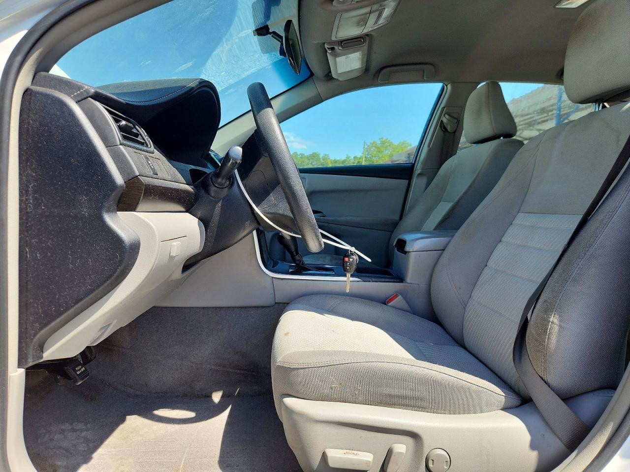 2017 Toyota Camry Le - zdjęcie 7