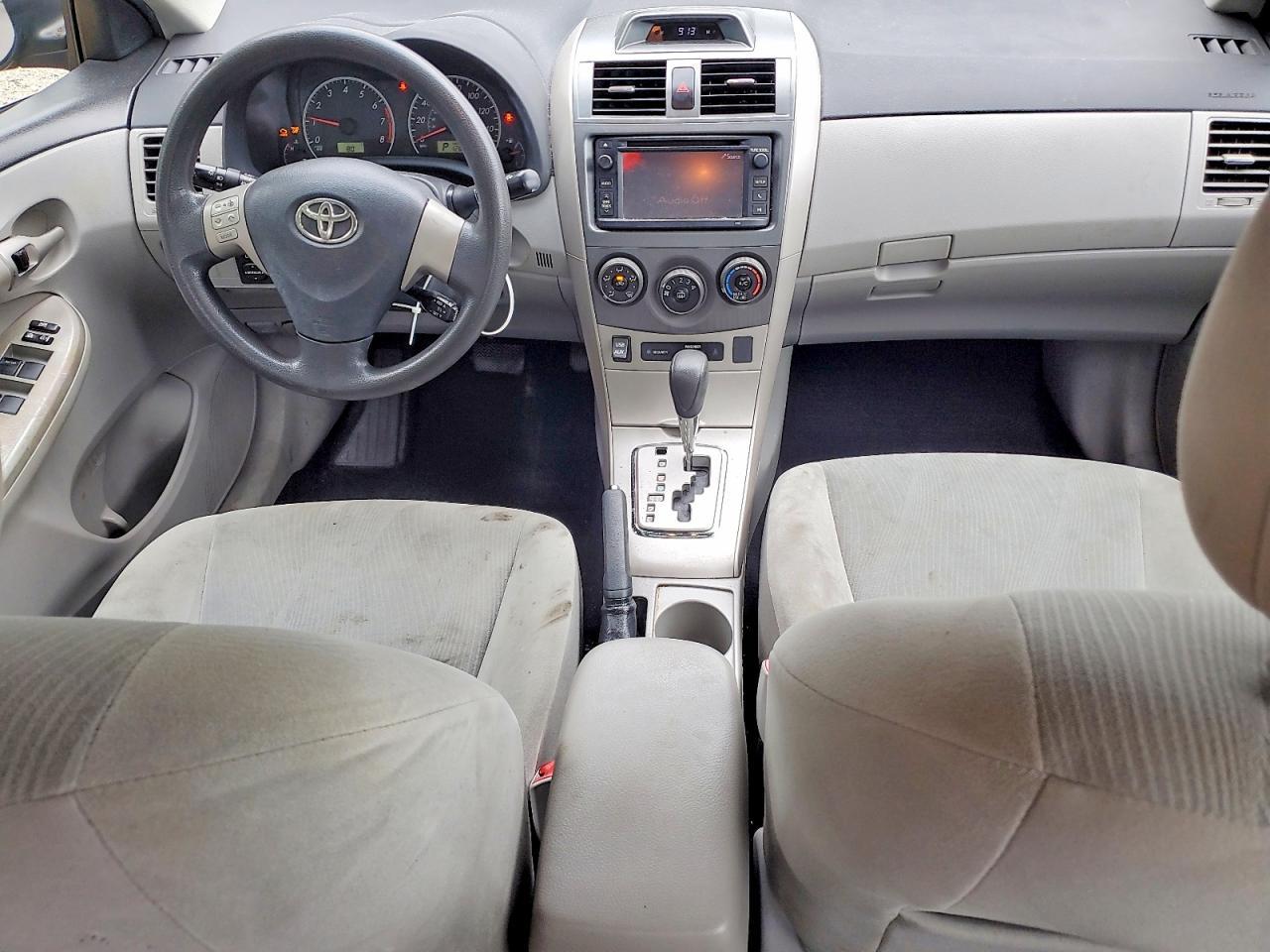 2013 Toyota Corolla Le - zdjęcie 8