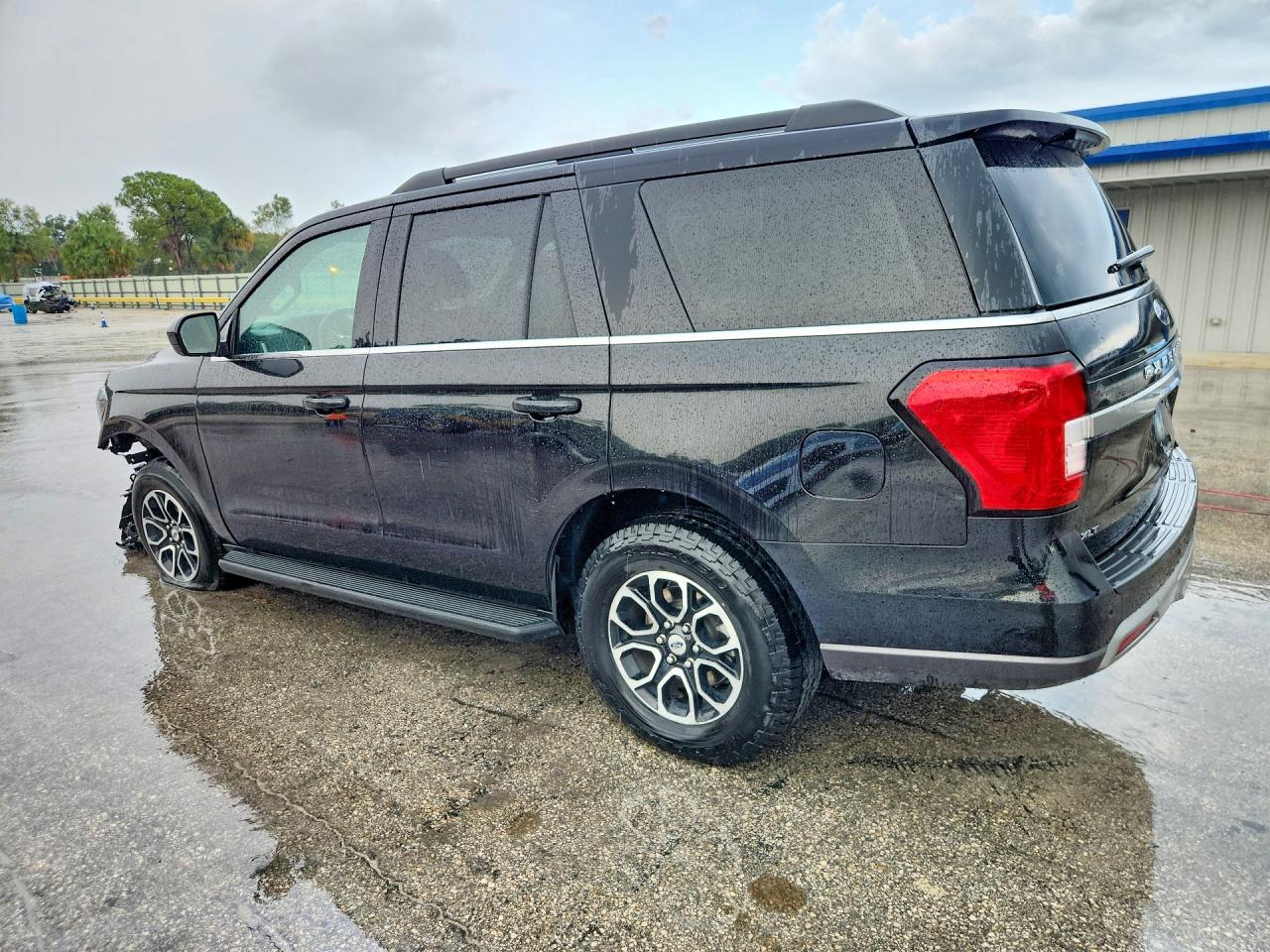 2024 Ford Expedition Xlt - zdjęcie 2