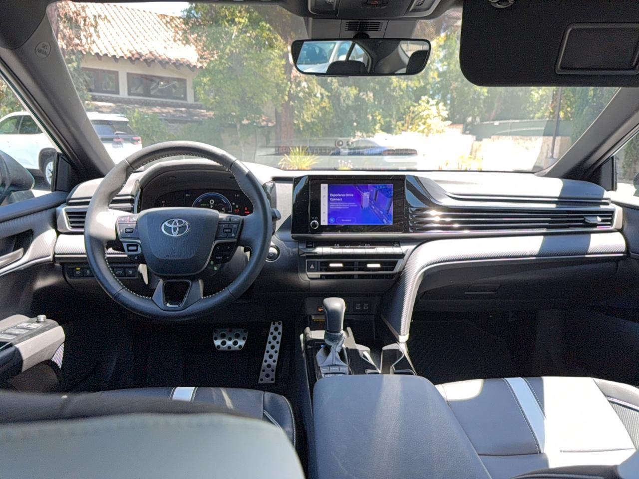 2026 Toyota Camry Se - zdjęcie 9