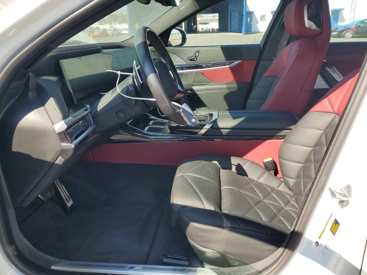 2025 BMW 740 I - zdjęcie 7