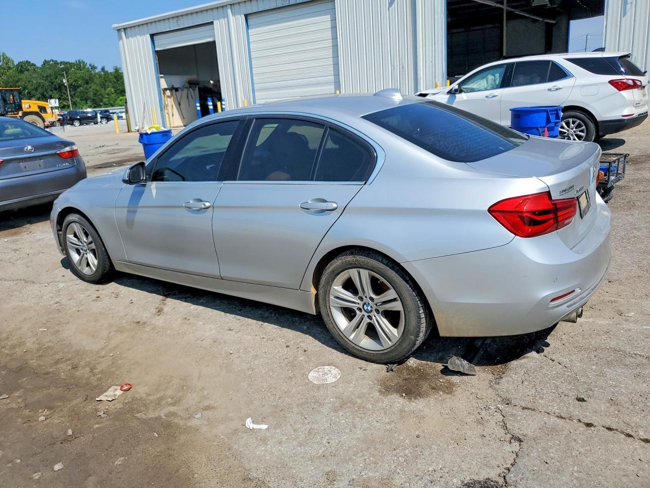 2016 BMW Seria 3 328i - zdjęcie 2