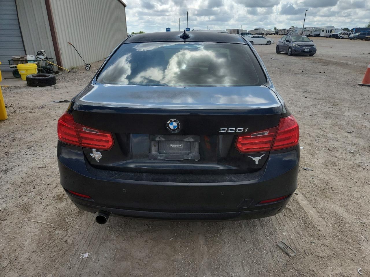 2014 BMW 320 I - zdjęcie 6