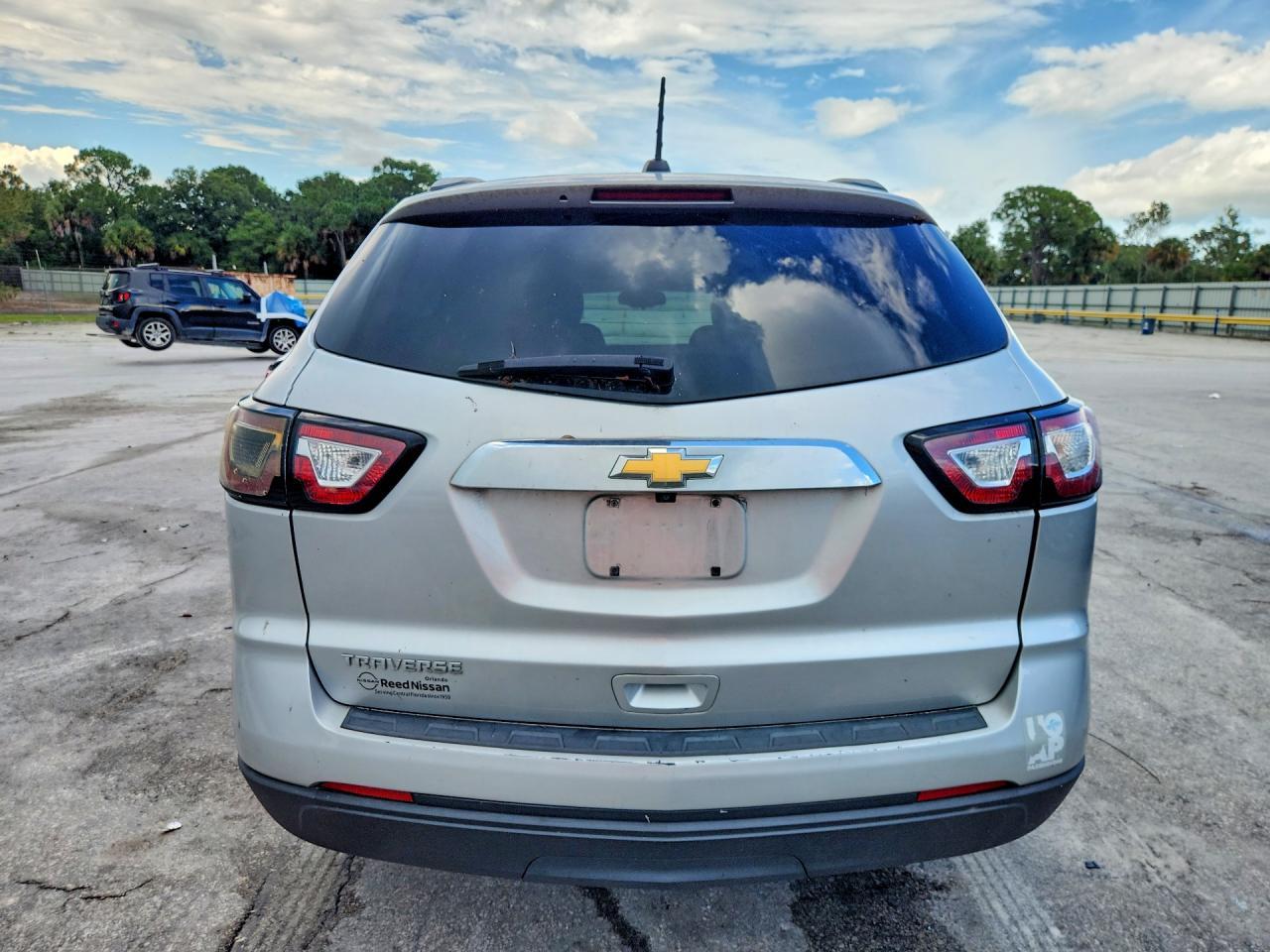 2017 Chevrolet Traverse Ls - zdjęcie 6