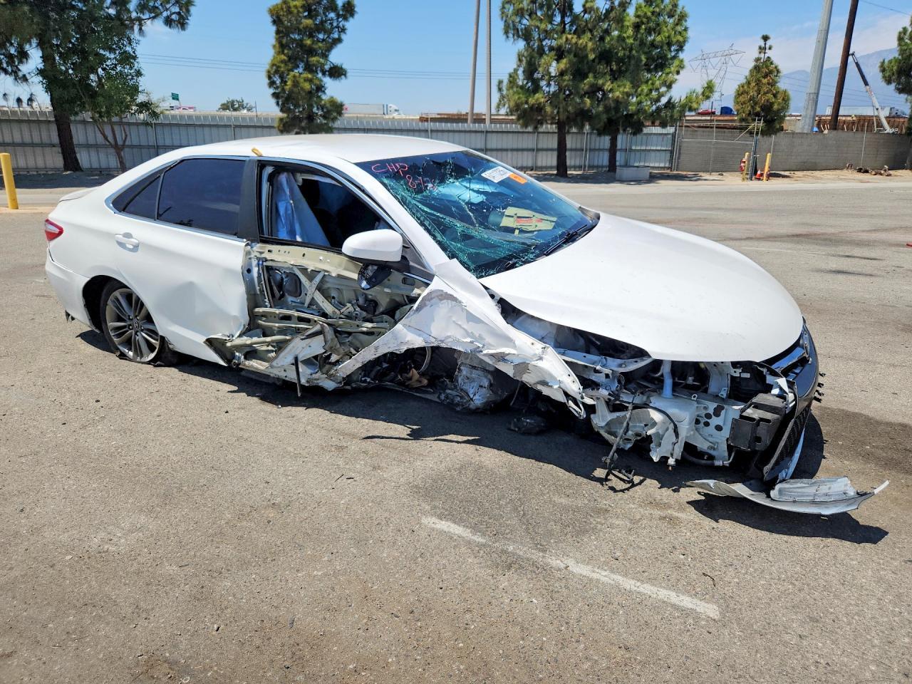 2015 Toyota Camry Se - zdjęcie 4
