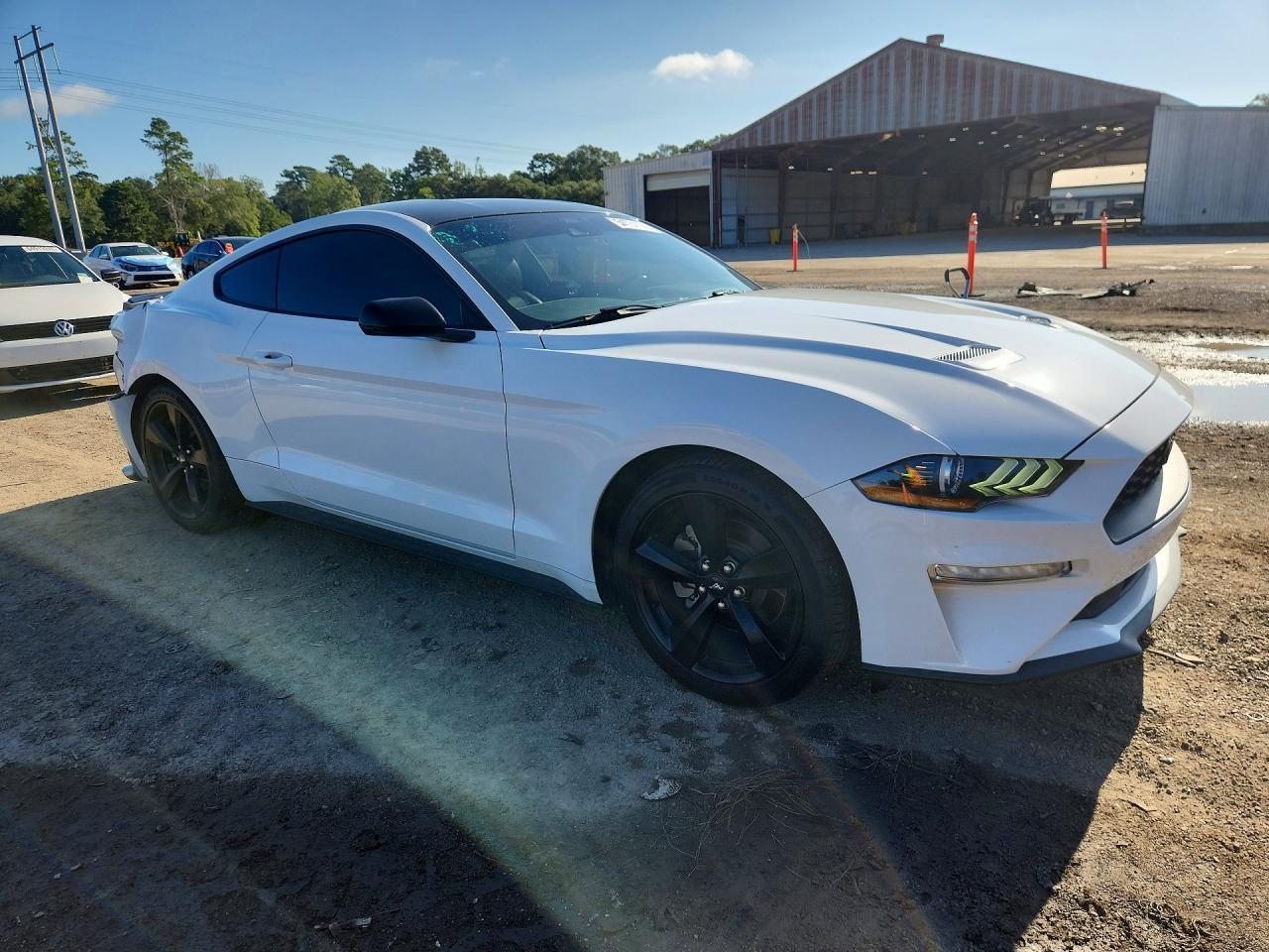 2023 Ford Mustang - zdjęcie 4