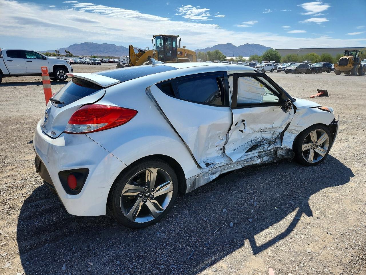 Hyundai Veloster - zdjęcie 3