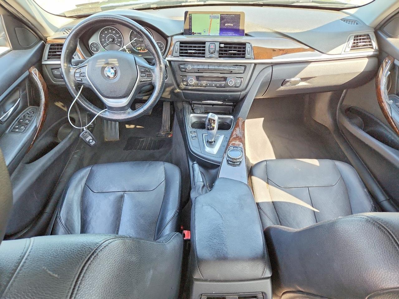 2015 BMW 328 Xi - zdjęcie 8