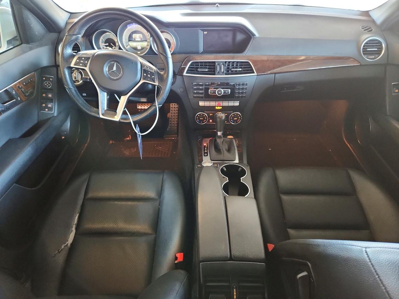 2014 Mercedes-Benz C 250 - zdjęcie 8