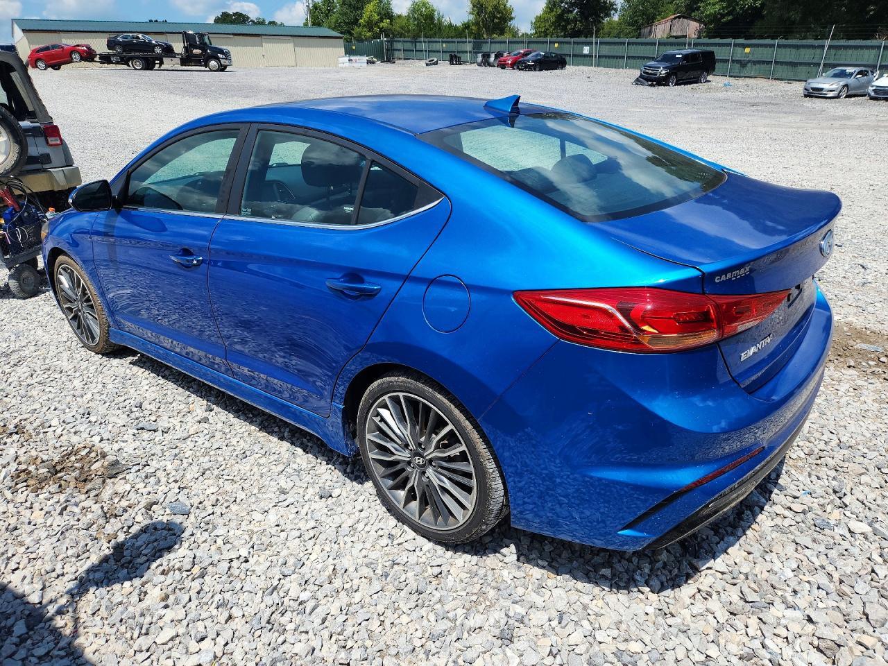 2017 Hyundai Elantra Sport - zdjęcie 2