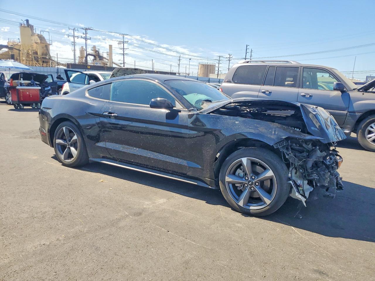 2015 Ford Mustang - zdjęcie 4