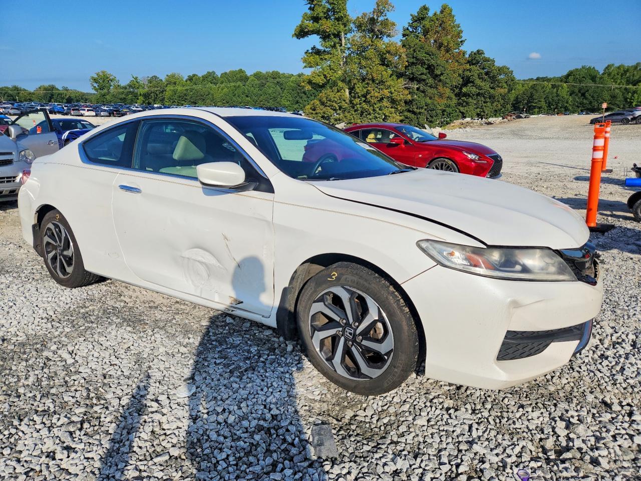 Honda Accord Coupe - zdjęcie 4