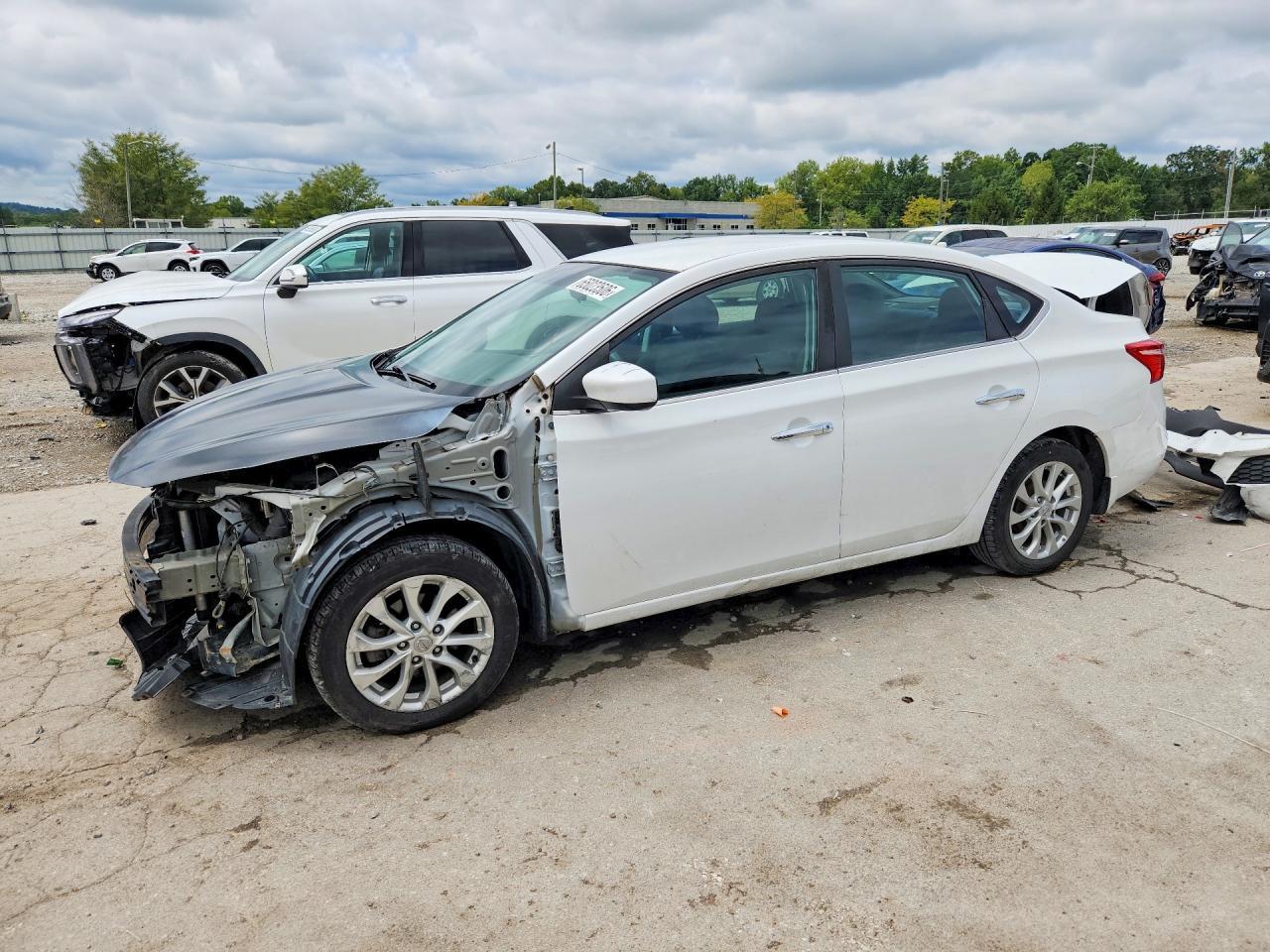2019 Nissan Sentra S - zdjęcie główne