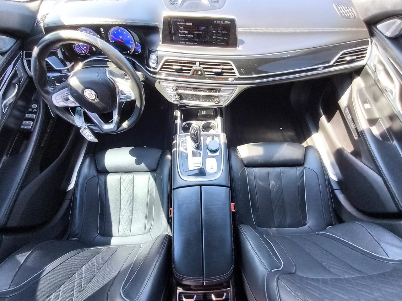 2017 BMW Seria 7 B7 - zdjęcie 8