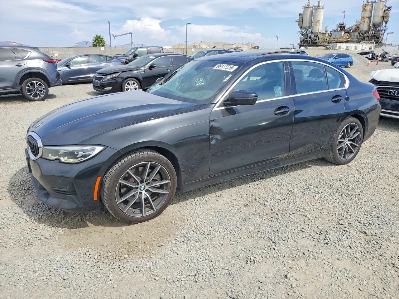 2019 BMW 330I - zdjęcie główne