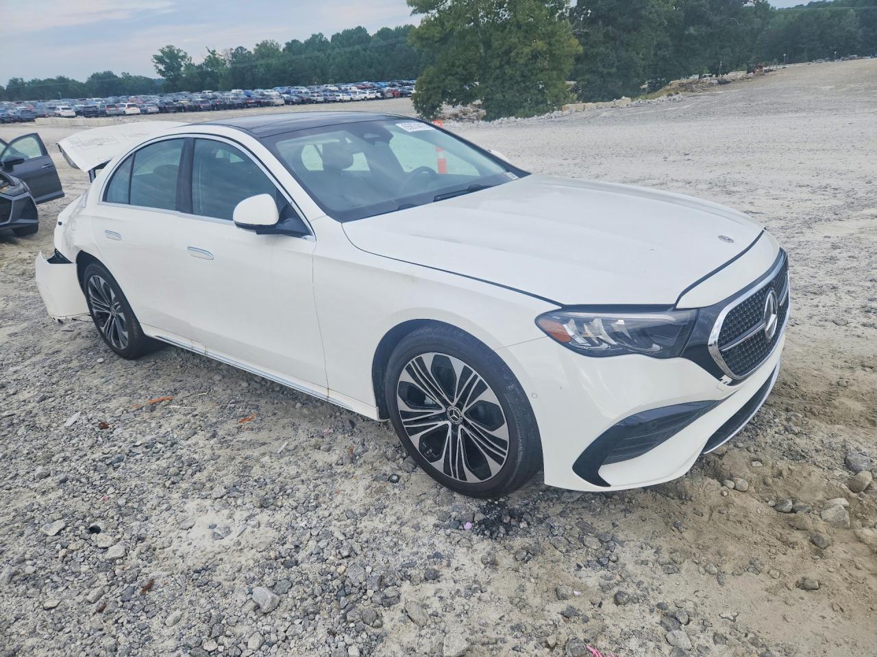 2026 Mercedes-Benz E 350 - zdjęcie 4