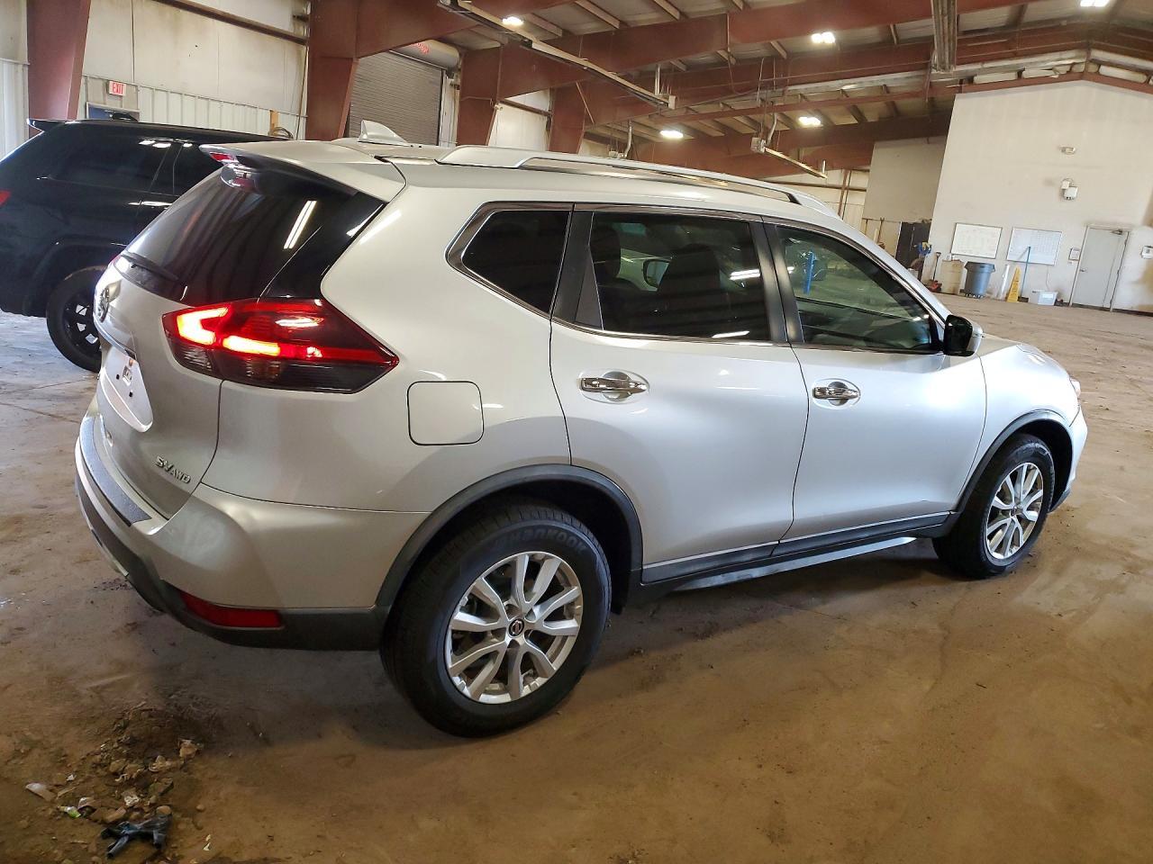 2018 Nissan Rogue Sv - zdjęcie 3