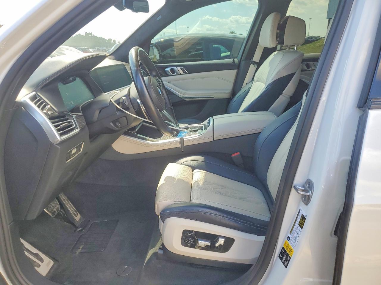 2022 BMW X5 M50I - zdjęcie 7