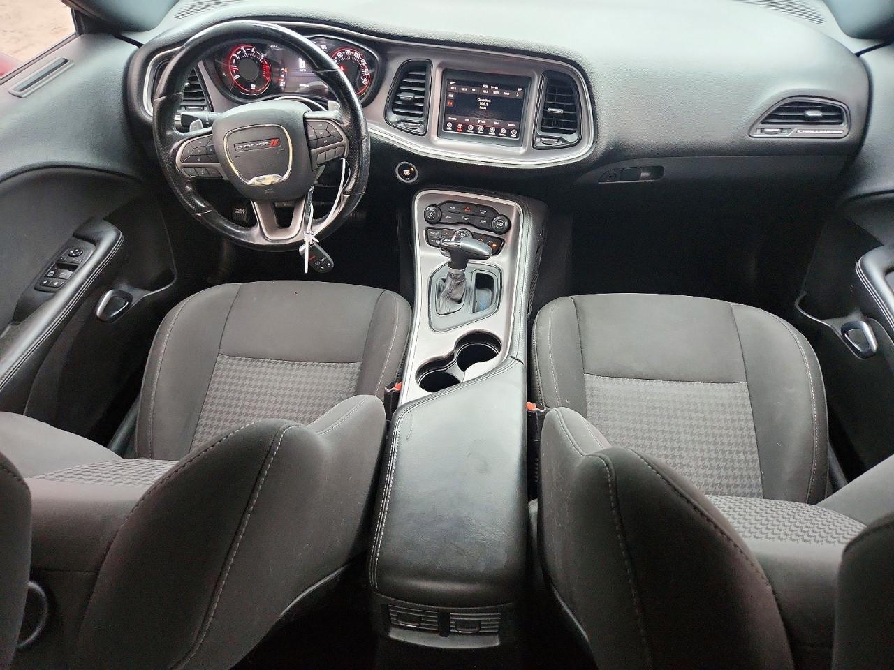 2019 Dodge Challenger R/T - zdjęcie 8
