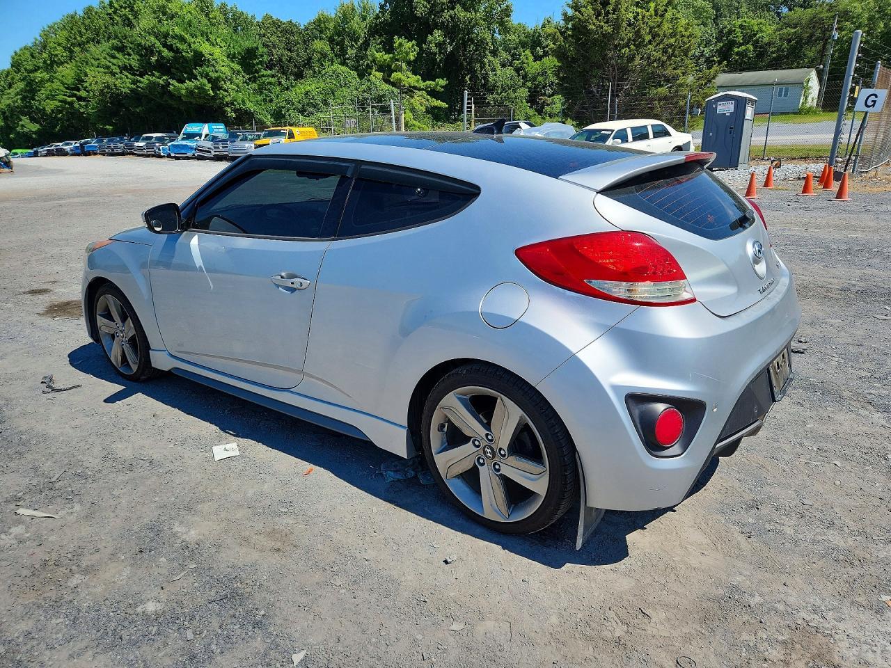 2013 Hyundai Veloster Turbo - zdjęcie 2