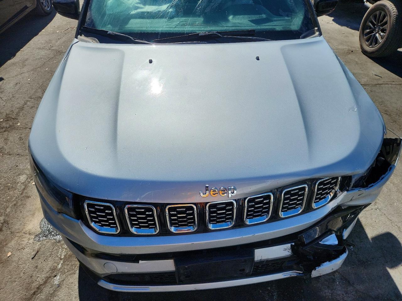 2025 Jeep Compass Limited - zdjęcie 12