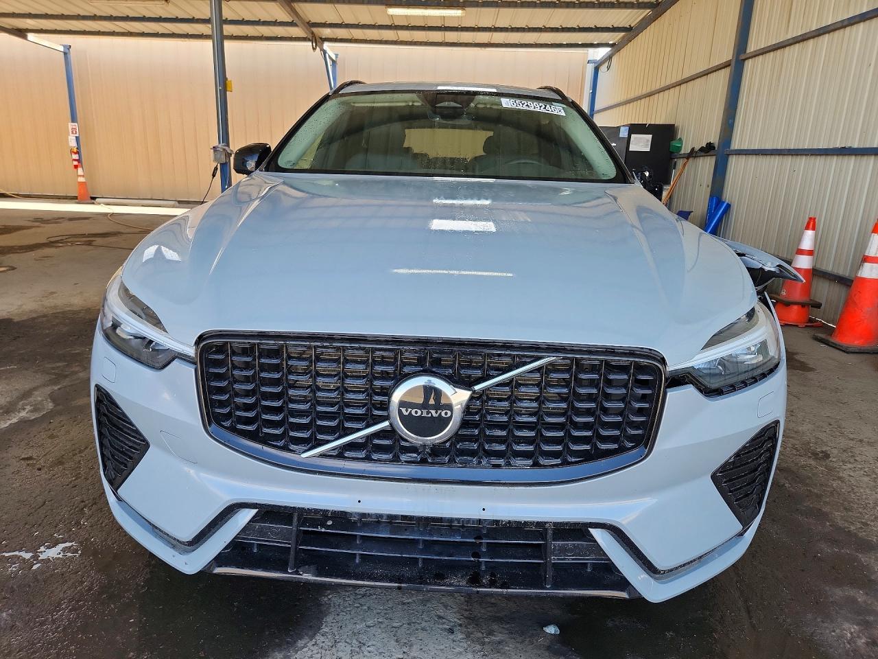 2025 Volvo Xc60 Core - zdjęcie 5