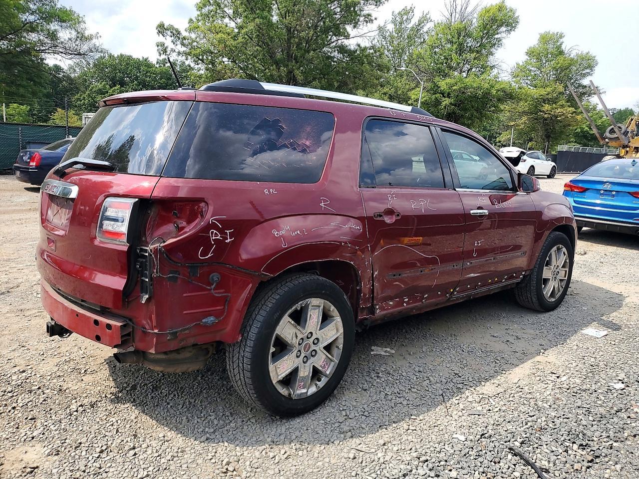 2016 GMC Acadia Denali - zdjęcie 3
