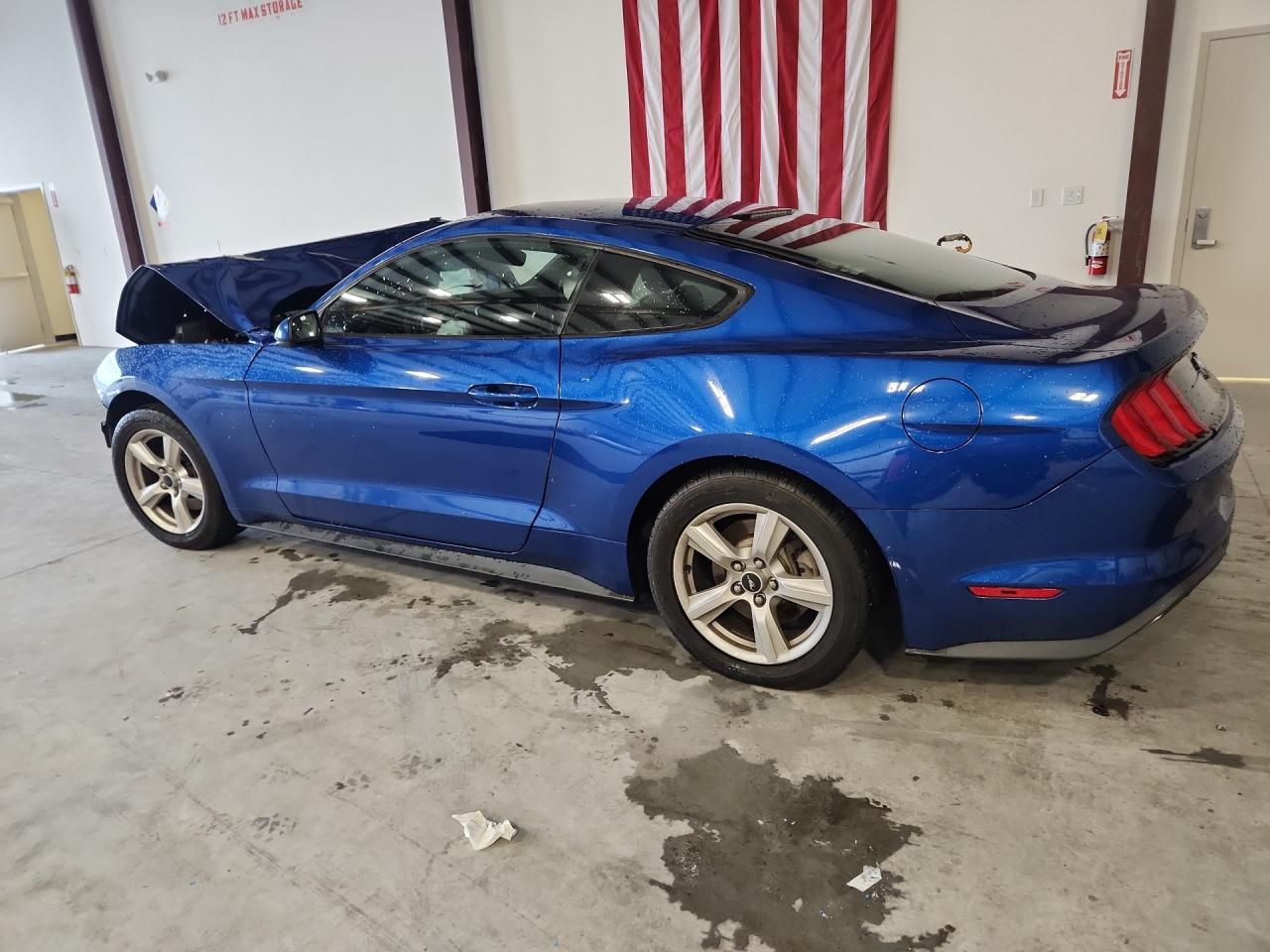 2018 Ford Mustang - zdjęcie 2