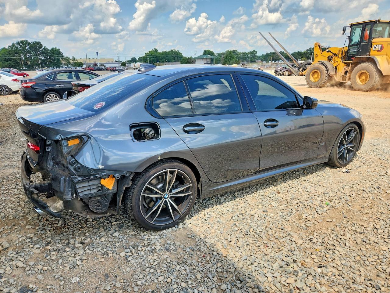 2019 BMW 330I - zdjęcie 3