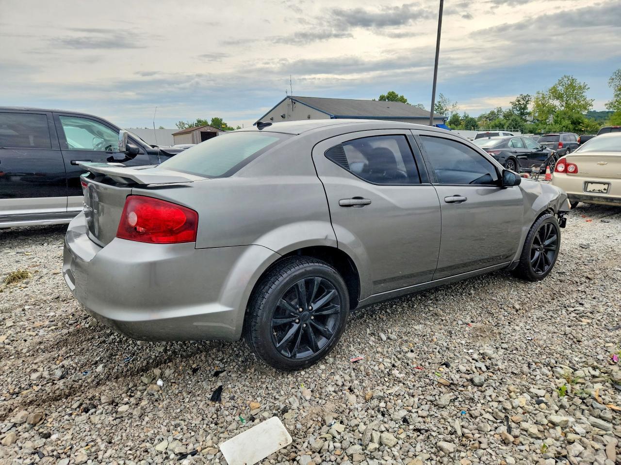 2013 Dodge Avenger Se - zdjęcie 3