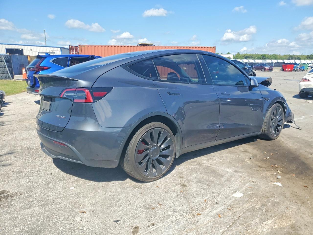 2022 Tesla Model Y - zdjęcie 3