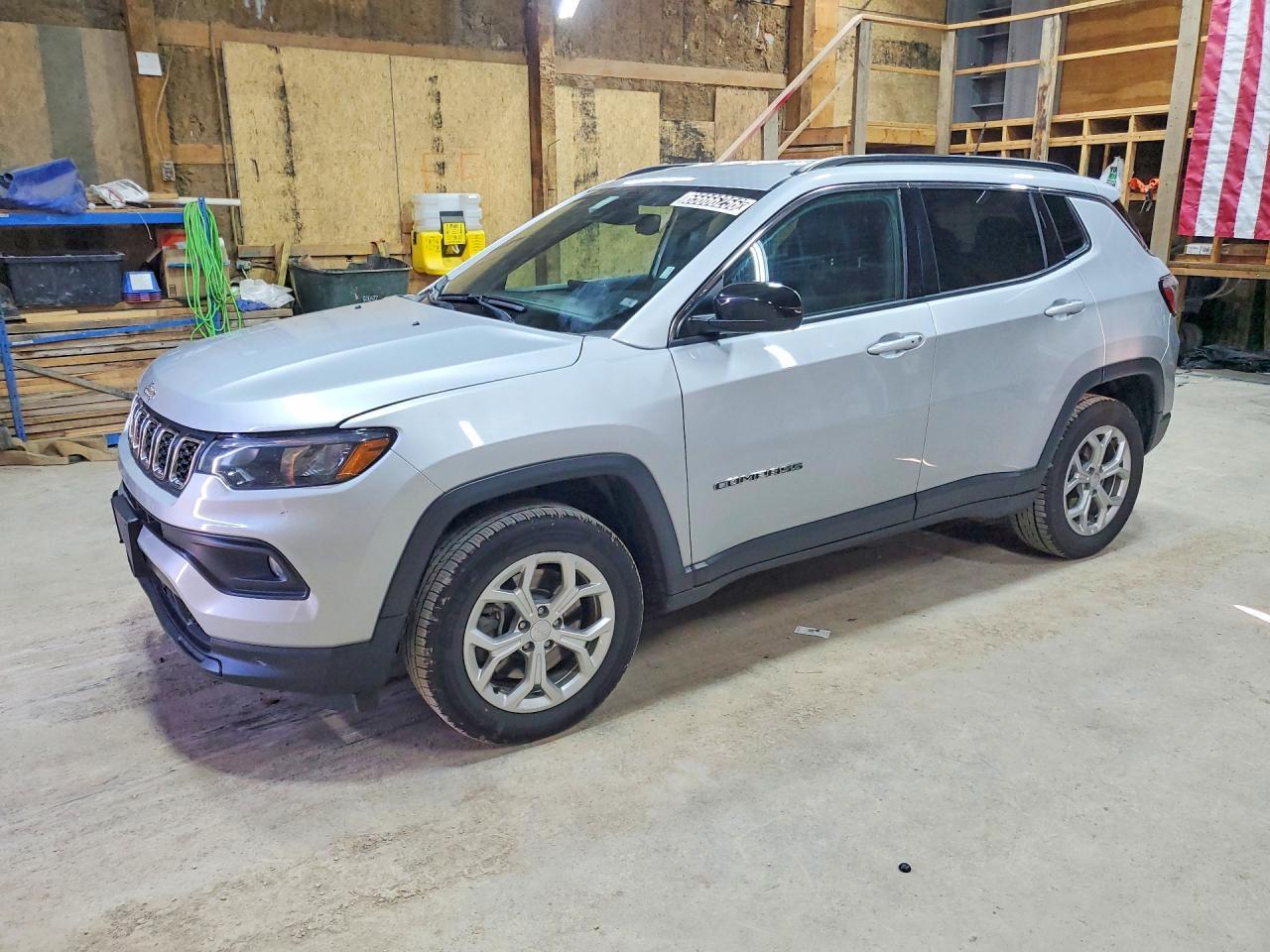 2024 Jeep Compass Latitude - zdjęcie główne