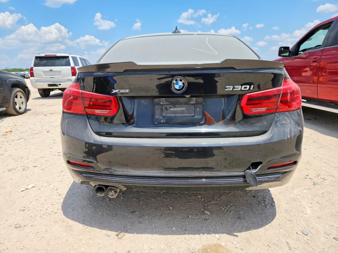 2018 BMW Seria 3 330i - zdjęcie 6