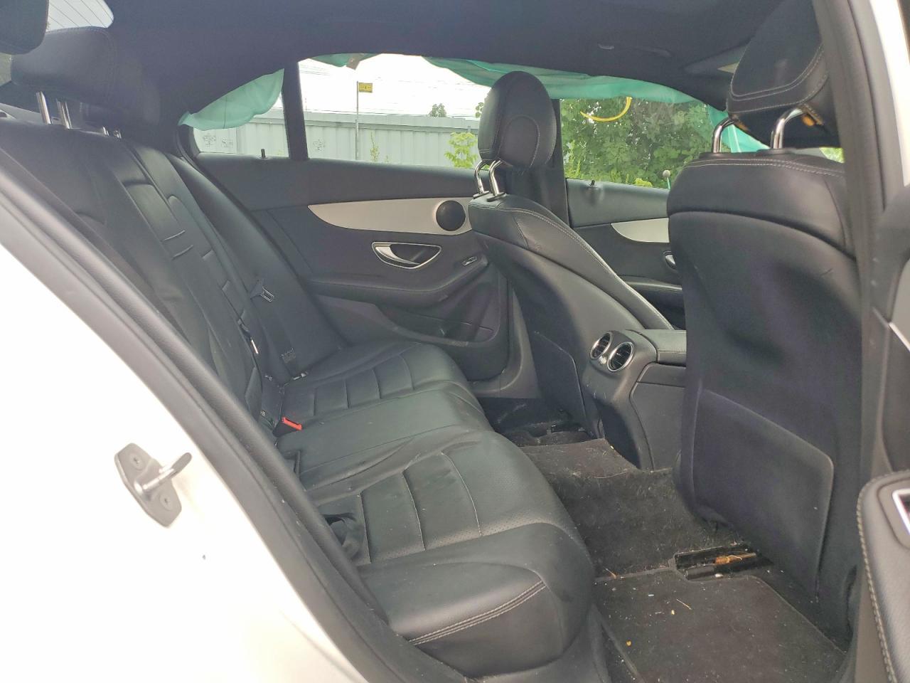 2017 Mercedes-Benz C 300 4Matic - zdjęcie 10