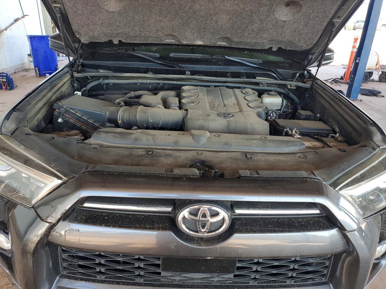2020 Toyota 4Runner Sr5 - zdjęcie 11