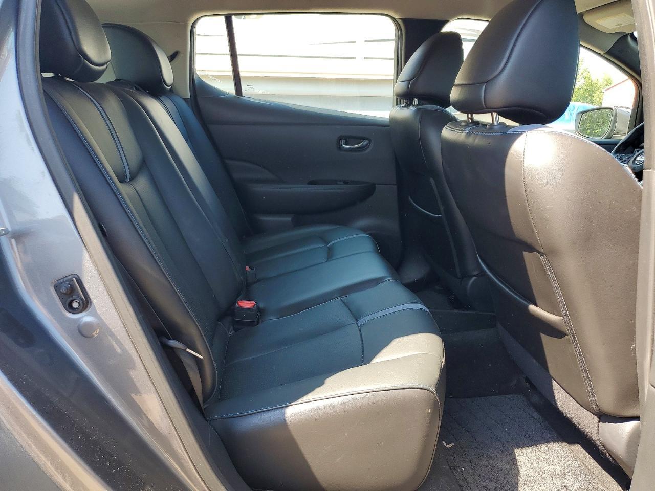 2019 Nissan Leaf S - zdjęcie 11
