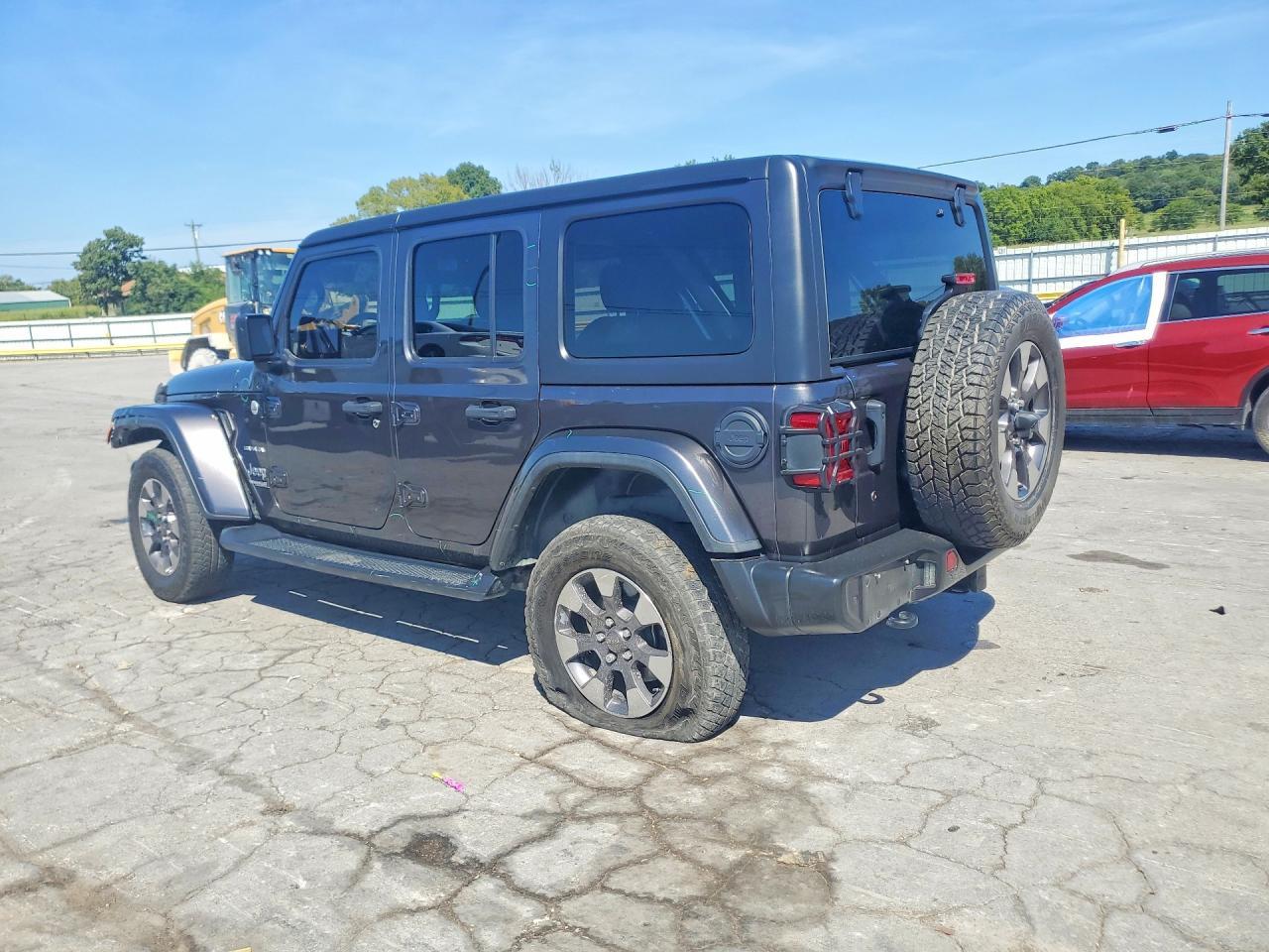 2018 Jeep Wrangler Unlimited Sahara - zdjęcie 2