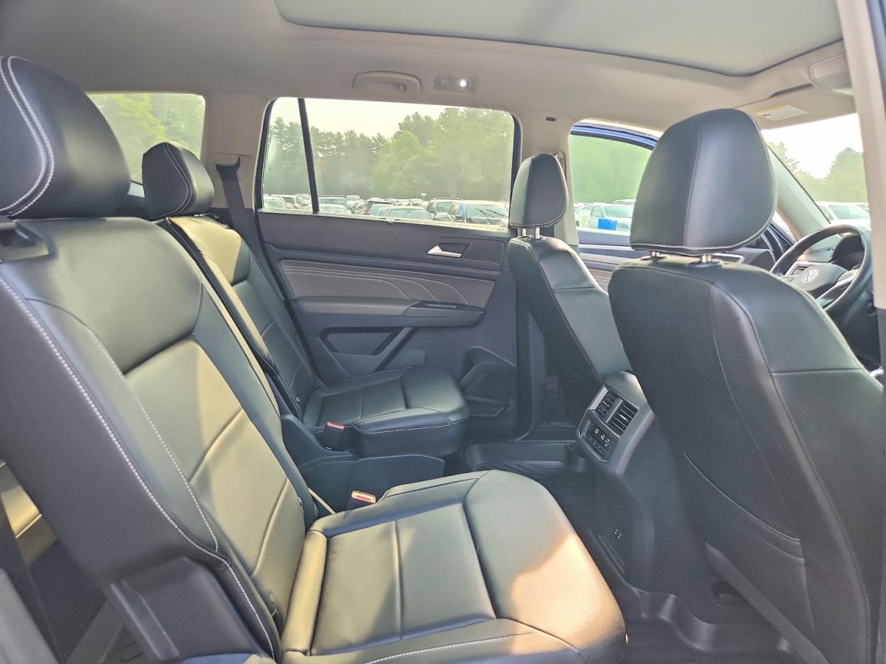 2023 Volkswagen Atlas Sel R-Line - zdjęcie 11