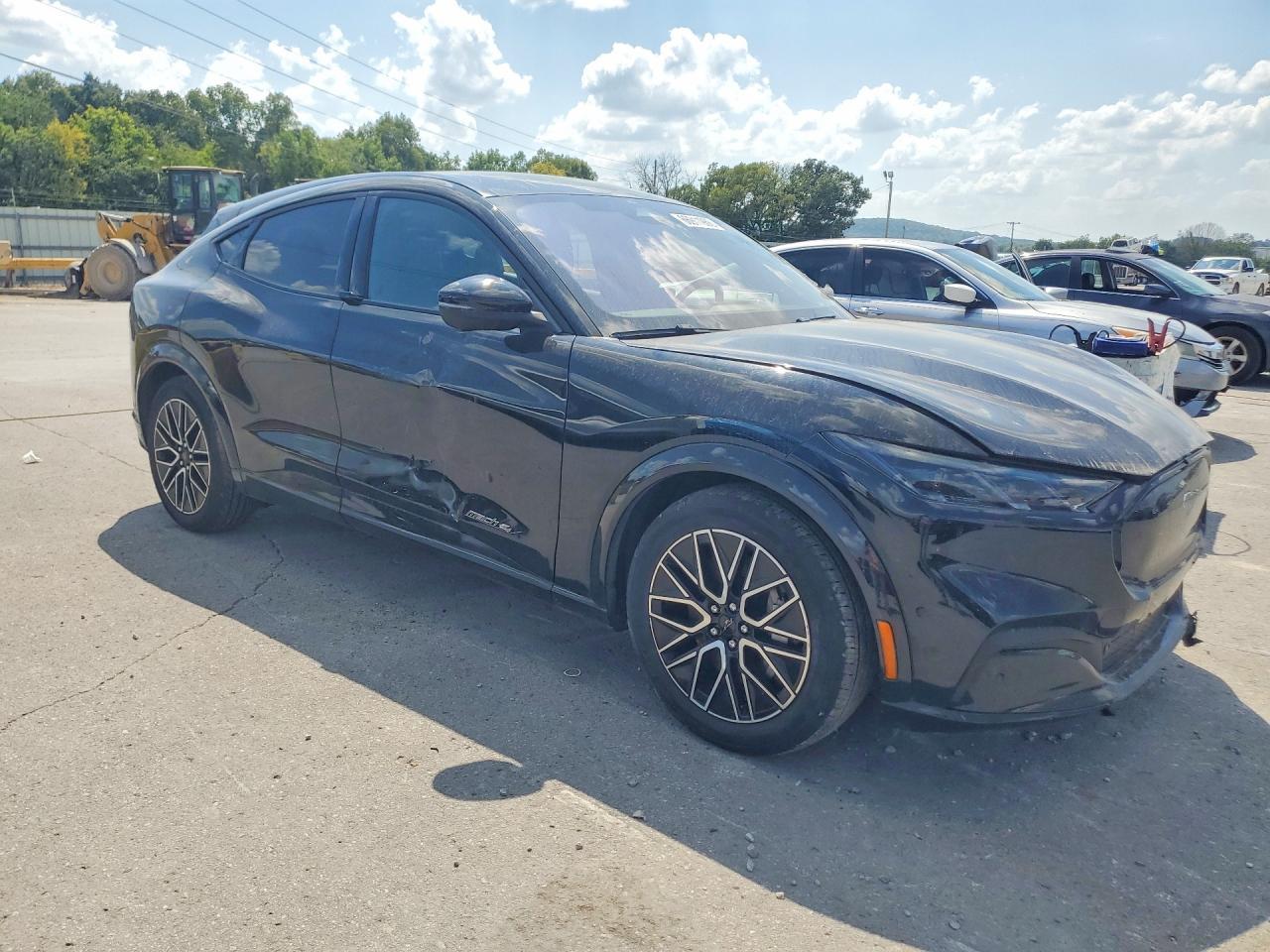 2024 Ford Mustang Mach-E Premium - zdjęcie 4