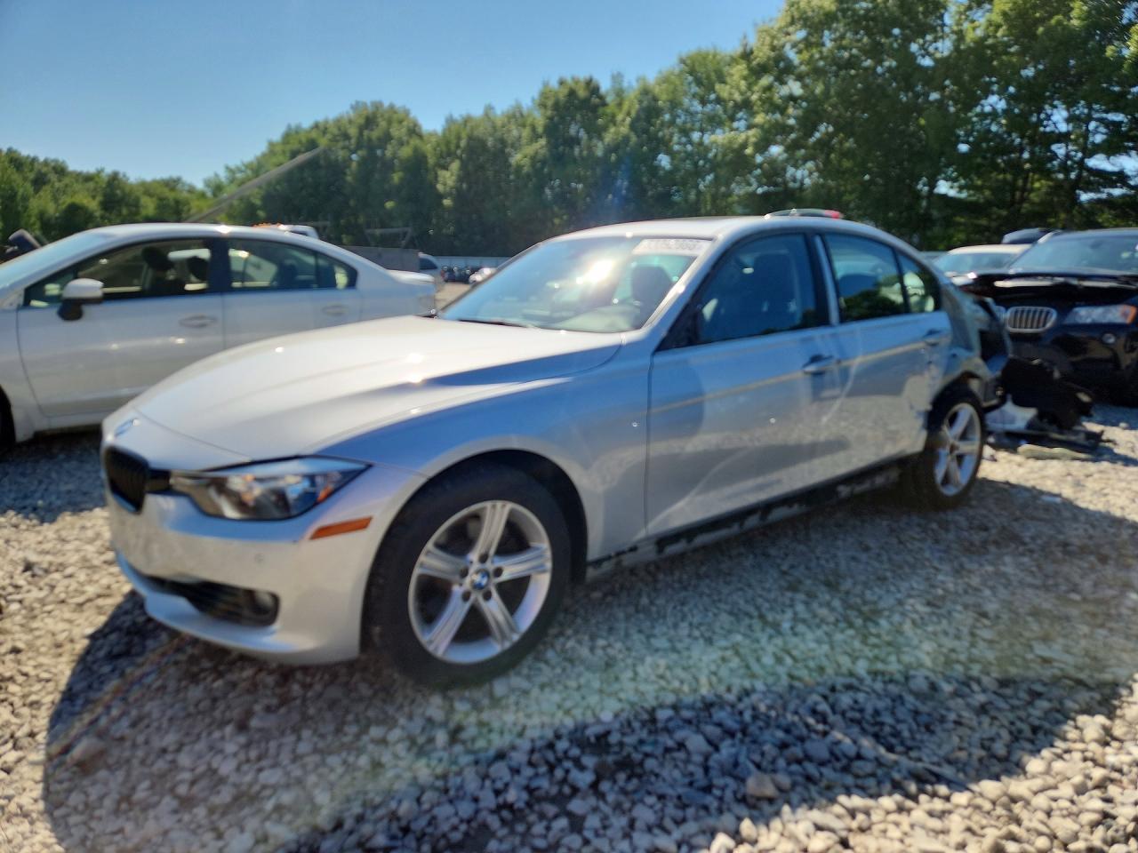 2014 BMW Seria 3 328i - zdjęcie główne
